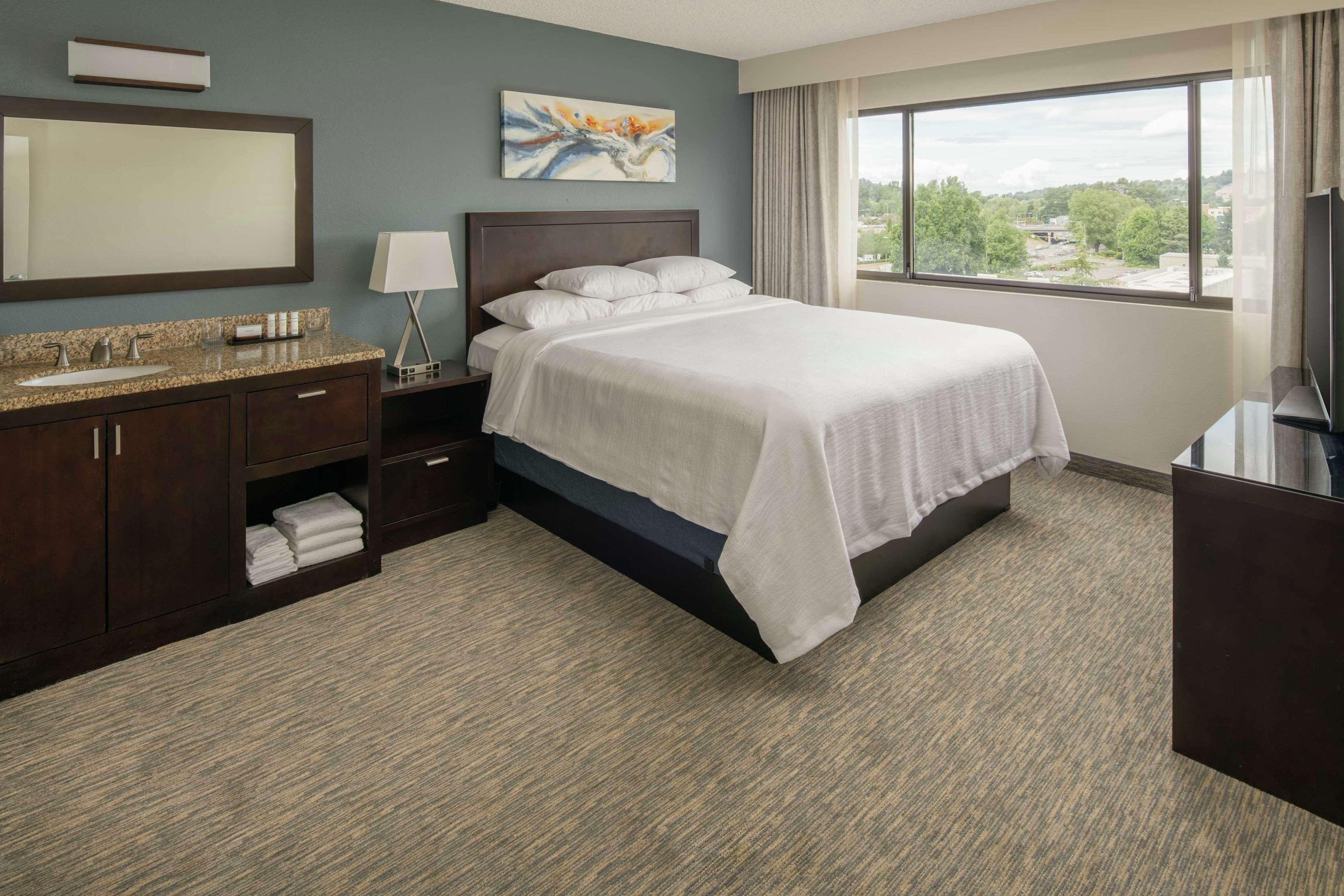 Embassy Suites By Hilton Seattle - Tacoma International Airport Tukwila Exterior foto