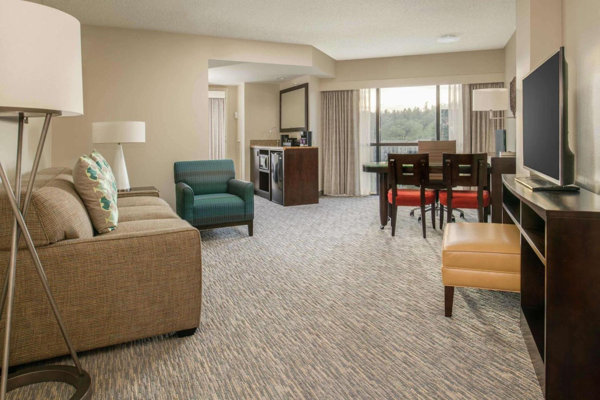 Embassy Suites By Hilton Seattle - Tacoma International Airport Tukwila Exterior foto